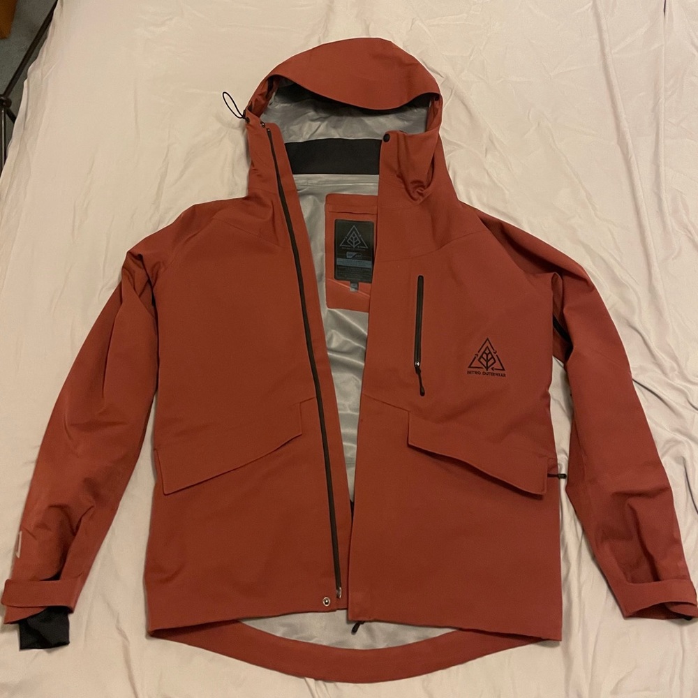 Nitro Outerwear Men’s Waterproof Ski and Snow Jacket